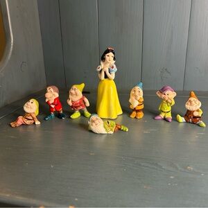 Vintage Snow White & The Seven Dwarfs Porcelain Ceramic Figures Japan Set Of 8